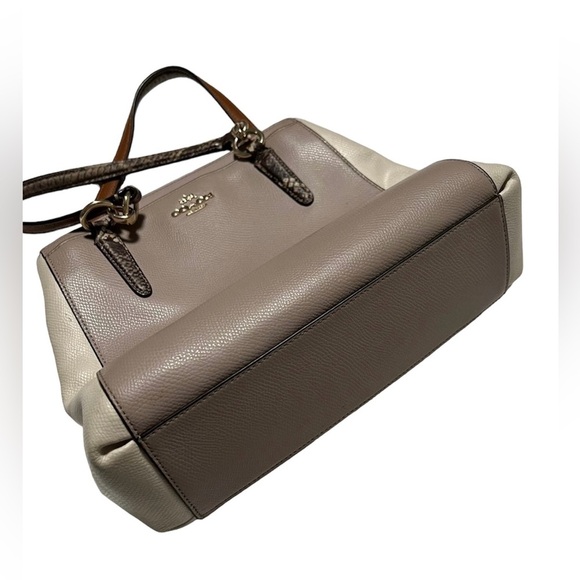 COACH MINETTA SHOULDER IN EXOTIC TRIM SNAKE LEATHER - Picture 3 of 7